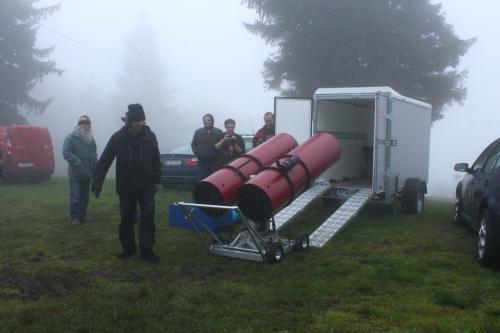 Almberg Sep2012 16 Bino wird entladen